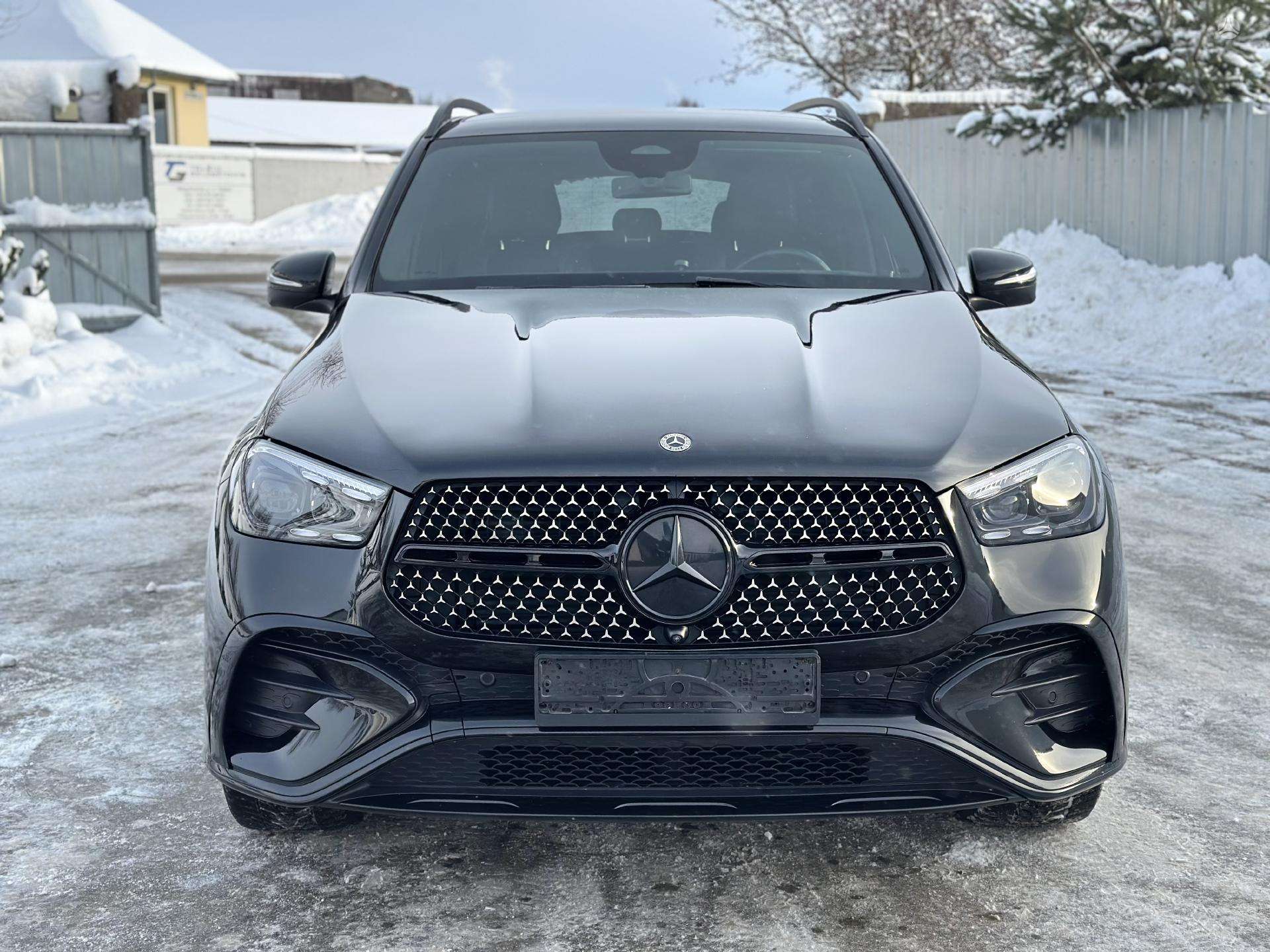 Browse used Mercedes-Benz vehicles for export