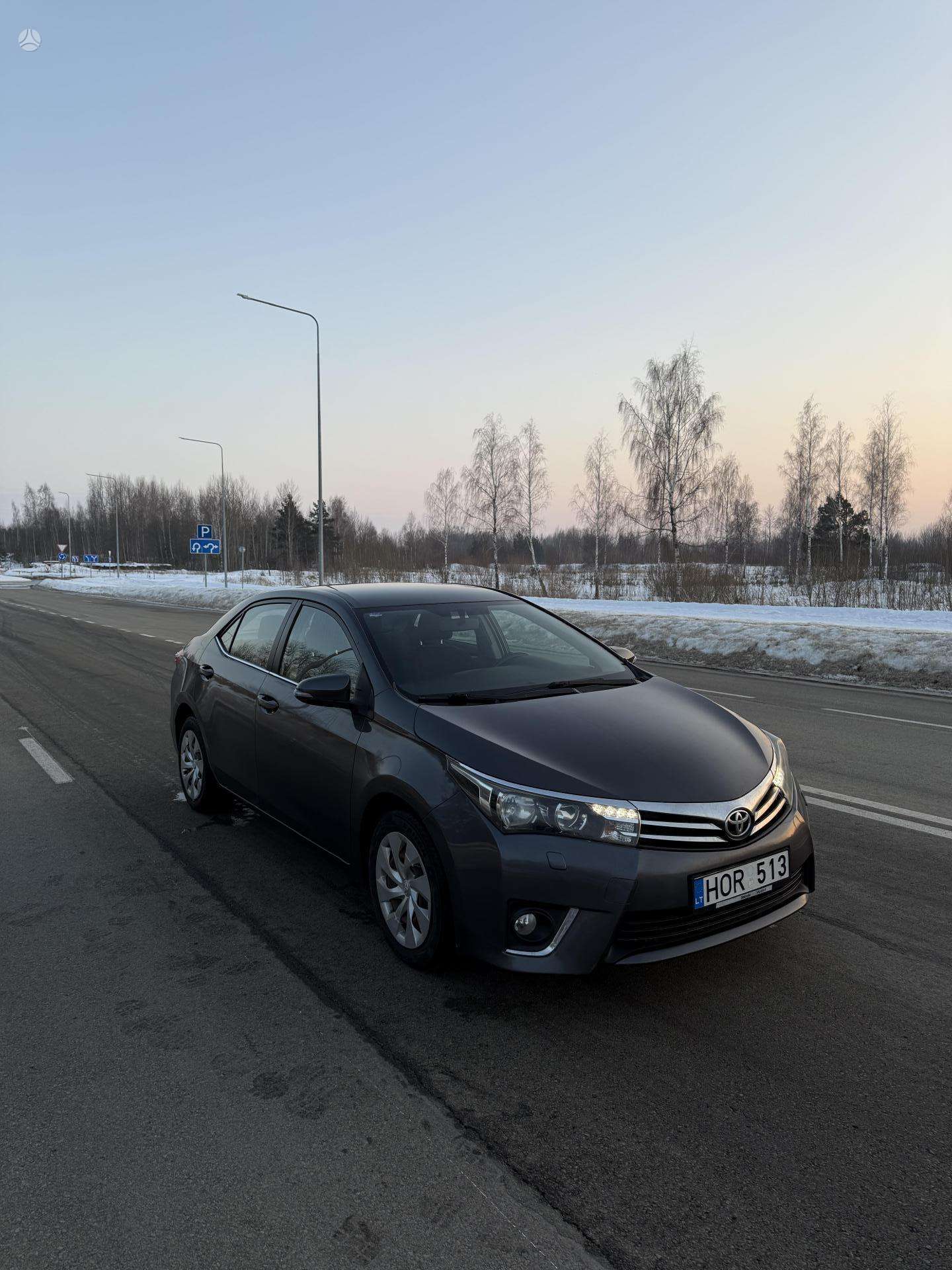 2015 Toyota Corolla - used vehicle for export — photo 4 of 4