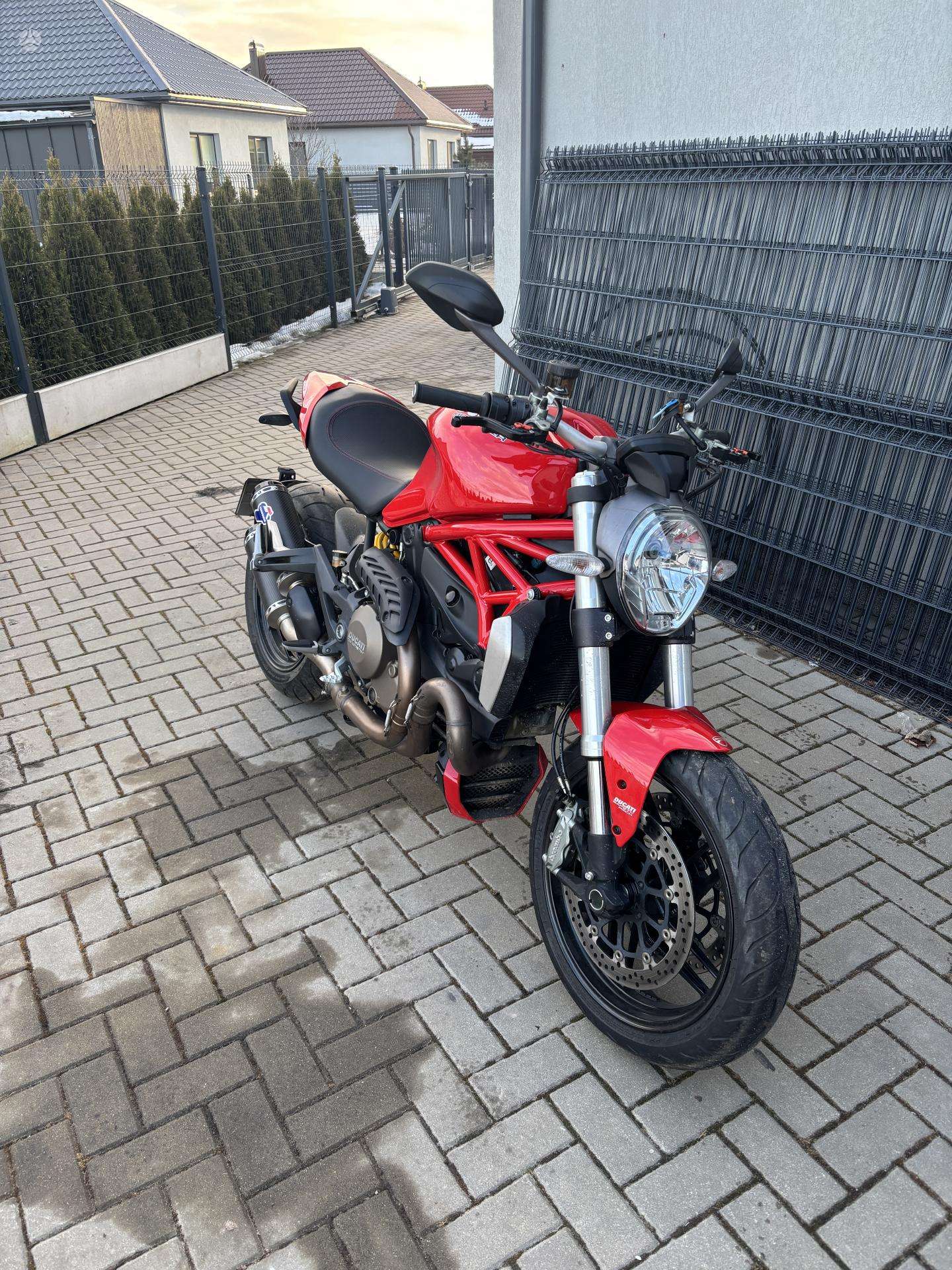 2014 Ducati Monster - used vehicle for export — photo 2 of 4